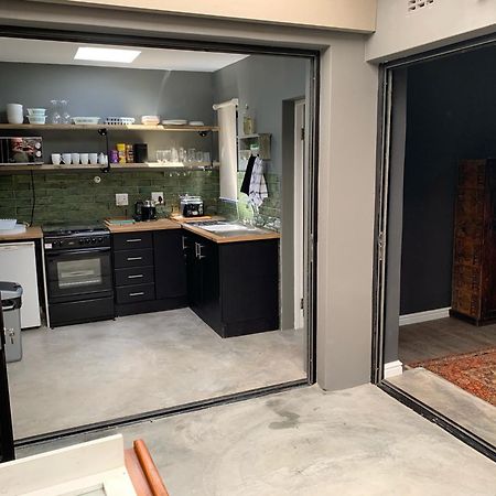 Comfortable 2-Bedroom Place With Indoor Fireplace Mosselbaai Buitenkant foto