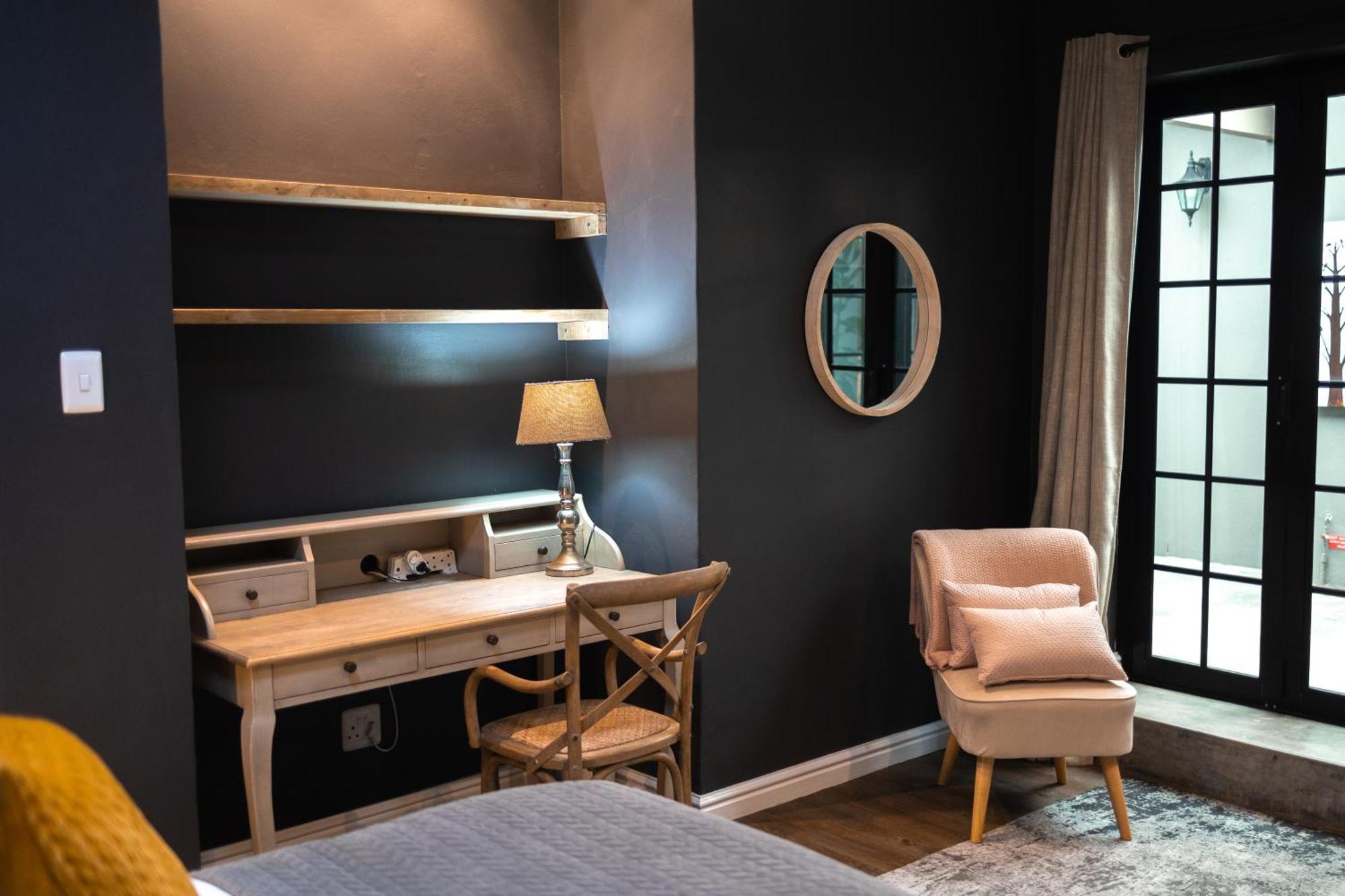 Comfortable 2-Bedroom Place With Indoor Fireplace Mosselbaai Buitenkant foto