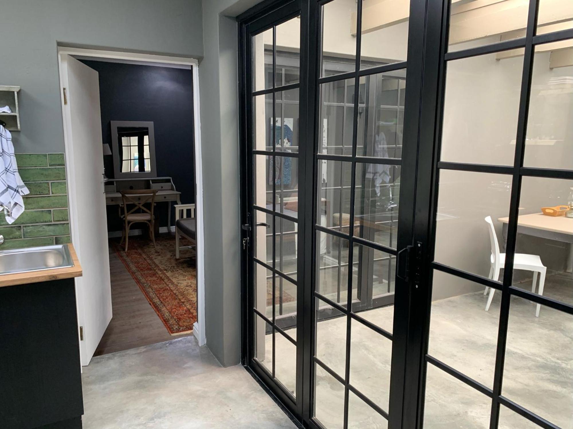 Comfortable 2-Bedroom Place With Indoor Fireplace Mosselbaai Buitenkant foto
